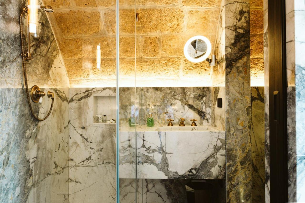 The Harbour - Luxury Living Panzió Trani Kültér fotó